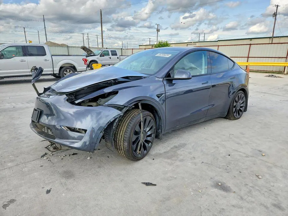 2023 TESLA MODEL Y VIN 7SAYGDEF7PF874976 фото 1
