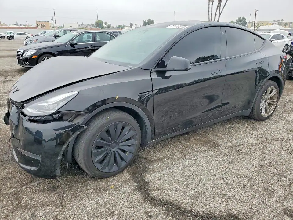 7SAYGDEE1PA096422 Tesla Model Y 2023 — Front end damage, before-repair photo