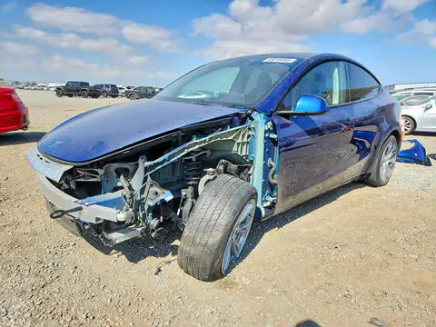 2023 Tesla Model Y VIN 7SAYGDEE5PA119636 фото 1