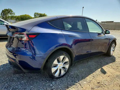 2023 Tesla Model Y VIN 7SAYGDEE5PA119636 фото 3