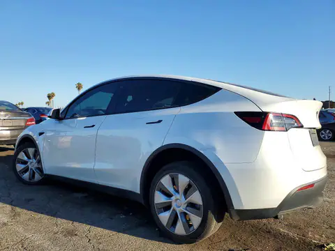 7SAYGDEE9PA066195 — 2023 Tesla Model Y, photo 2 from Copart 20.10.2026, Front end