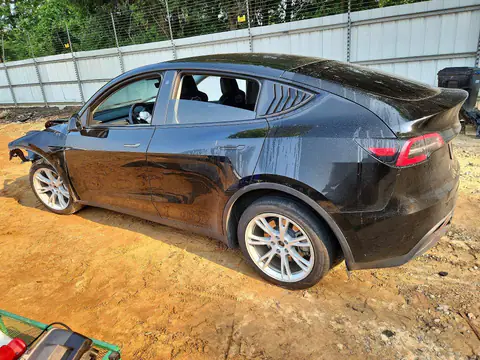 2023 TESLA MODEL Y VIN 7SAYGDEE8PA127844 фото 2