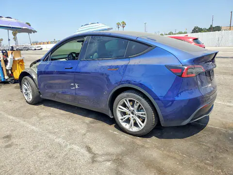 2023 Tesla Model Y VIN 7SAYGDED8PF960571 фото 2