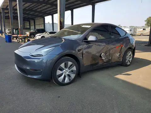 7SAYGAEE2PF909042 — 2023 Tesla Model Y, გვერდითი ნაწილი (Side), ფოტოები შეკეთებამდე