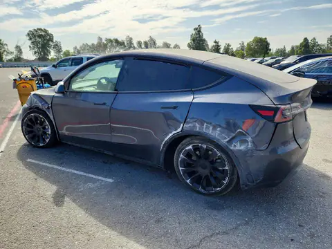 7SAYGDEE9PF960426 — 2023 Tesla Model Y, zdjęcie 2 z Copart 20.10.2026, Uszkodzenia dookoła