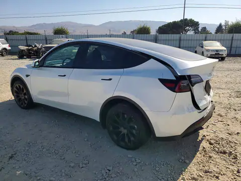 2023 Tesla Model Y VIN 7SAYGDEE1PF747437 фото 2