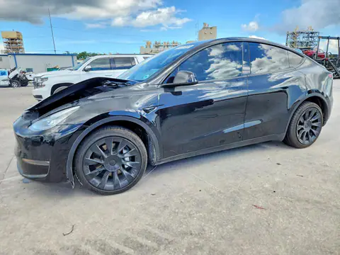 7SAYGDEE1PA158725 Tesla Model Y 2023 — uszkodzenie Przód, zdjęcie przed naprawą
