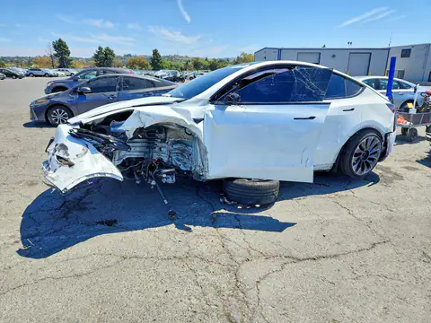7SAYGDEF9PF922011 — 2023 Tesla Model Y, წინა ნაწილი (Front End), ფოტოები შეკეთებამდე