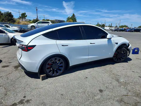 7SAYGDEF9PF922011 — 2023 Tesla Model Y, zdjęcie 3 z Copart 23.10.2026, Przód