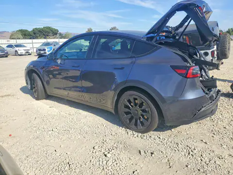 2023 Tesla Model Y VIN 7SAYGDEDXPF946347 фото 2