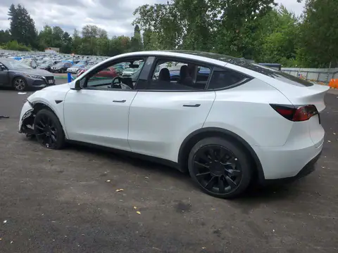7SAYGDEEXPF685715 — 2023 Tesla Model Y, photo 2 from Copart 14.10.2026, Front end