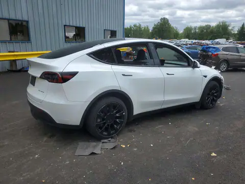 7SAYGDEEXPF685715 — 2023 Tesla Model Y, photo 3 from Copart 14.10.2026, Front end