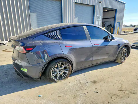 7SAYGDEE8PA163162 — 2023 Tesla Model Y, ფოტო 3, Copart 20.10.2026, გვერდითი ნაწილი