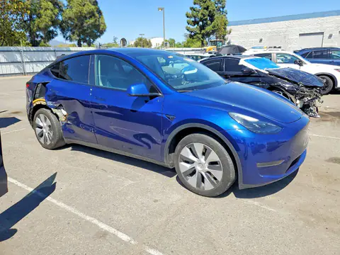 7SAYGDEE8PA208018 — 2023 Tesla Model Y, фото 4 с аукциона Copart 29.09.2026, Боковая часть
