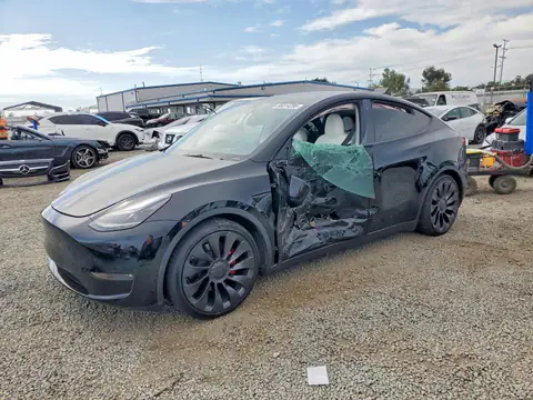 7SAYGDEF0PF757868 — 2023 Tesla Model Y, БОКОВАЯ ЧАСТЬ (Side), фото до ремонта