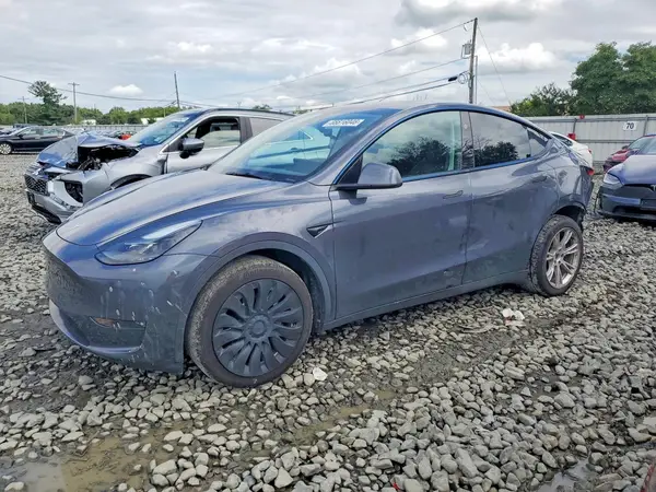 7SAYGDEE5PF980642 Tesla Model Y 2023 — uszkodzenie Tył, zdjęcie przed naprawą