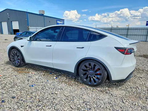 7SAYGDEF7PF848586 — 2023 Tesla Model Y, photo 2 from Copart 16.10.2026, Side
