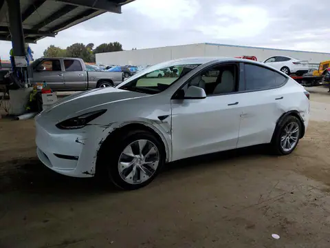 7SAYGDEE3PF967484 Tesla Model Y 2023 — повреждение Боковая часть, фото до ремонта