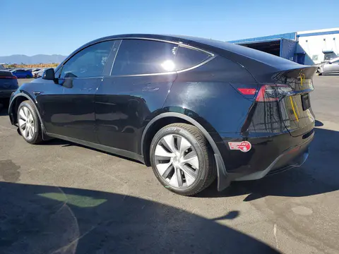 2023 Tesla Model Y VIN 7SAYGDEE4PA177365 фото 2