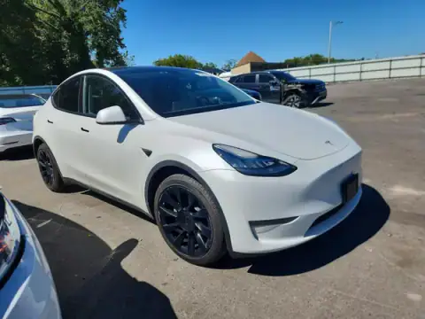 7SAYGDEE5PA055145 — 2023 Tesla Model Y, foto 4 de Copart 20.10.2026, Parte trasera