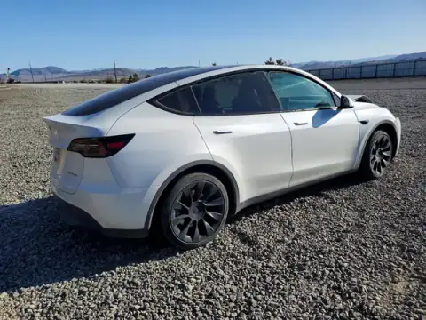 7SAYGAEE3PF745641 — 2023 Tesla Model Y, foto 3 de Copart, Parte delantera