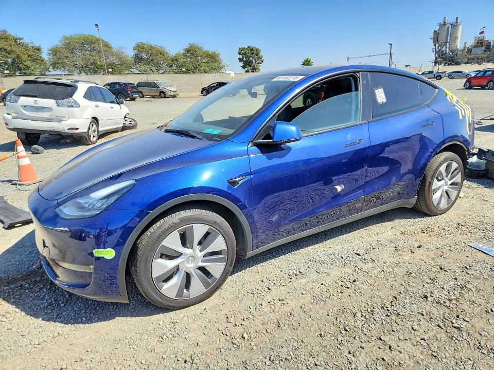 2023 Tesla Model Y VIN 7SAYGDEE3PA086541 фото 1
