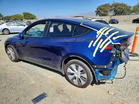 2023 Tesla Model Y VIN 7SAYGDEE3PA086541 фото 2
