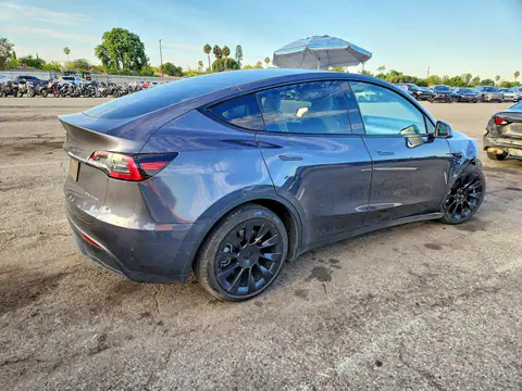 7SAYGAEE5PF913358 — 2023 Tesla Model Y, фото 3 с аукциона Copart 23.10.2026, ПЕРЕДНЯЯ ЧАСТЬ