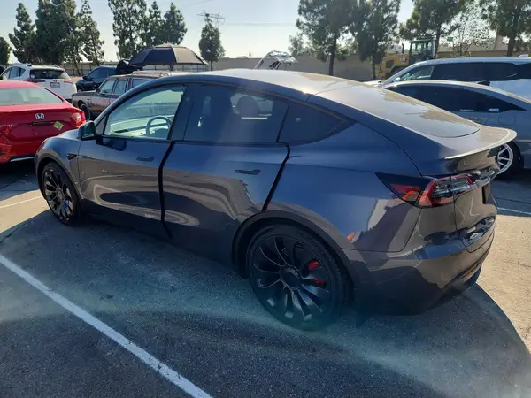 7SAYGDEF5PF874152 — 2023 Tesla Model Y, photo 2 from Copart, Minor dents and scratches