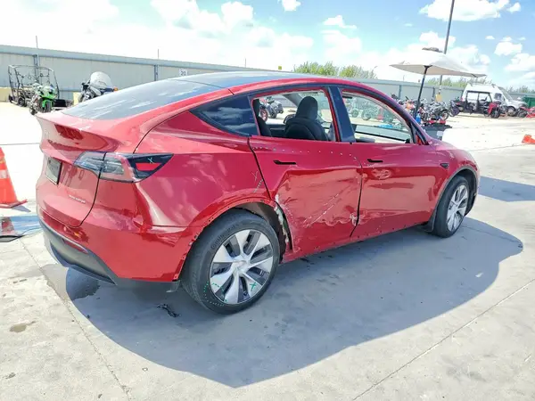 7SAYGDEE4PA088086 — 2023 Tesla Model Y, фото 3 с аукциона Copart, Боковая часть