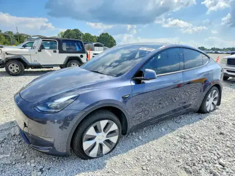 7SAYGDEE7PA201920 Tesla Model Y 2023 — Side damage, before-repair photo