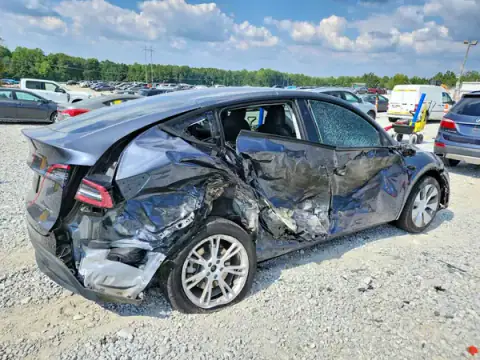 7SAYGDEE7PA201920 — 2023 Tesla Model Y, foto 3 de Copart, Lateral