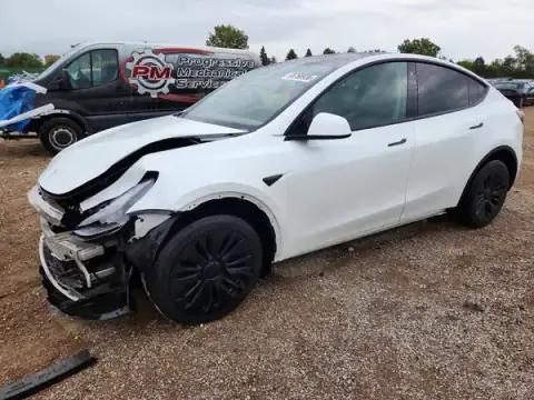 7SAYGDEE5PF693124 — 2023 Tesla Model Y, Передня частина (Front End), фото до ремонту