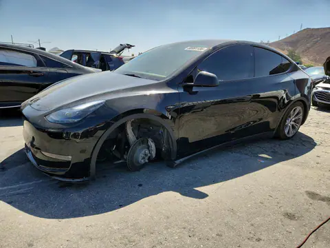 2023 Tesla Model Y VIN 7SAYGAEE0PF941889 фото 1