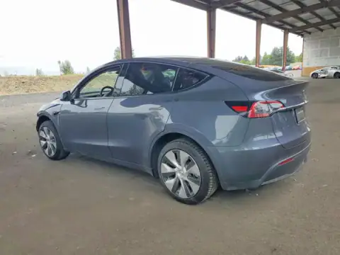 7SAYGDEE2PF832514 — 2023 Tesla Model Y, photo 2 from Copart, Front end