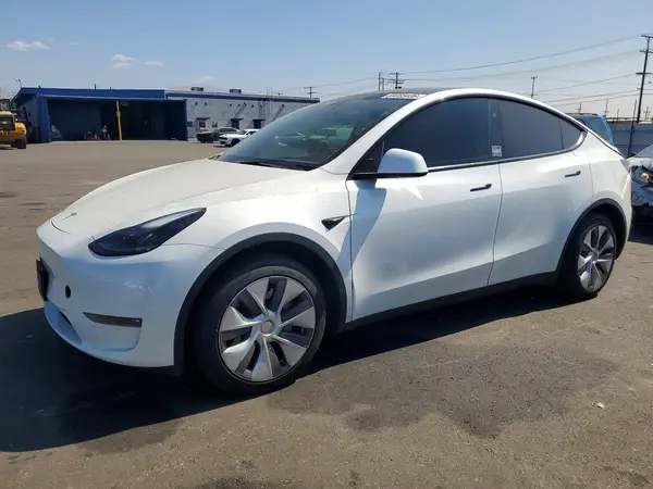 7SAYGAEE9PF851379 Tesla Model Y 2023 — Rear end damage, before-repair photo