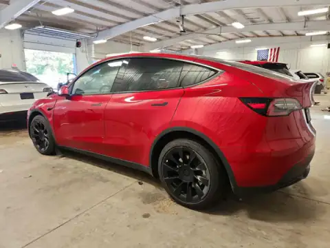 7SAYGAEE1PF791632 — 2023 Tesla Model Y, foto 2 de Copart, Parte delantera