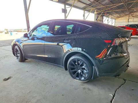 2023 Tesla Model Y VIN 7SAYGAEE3PF669421 фото 2