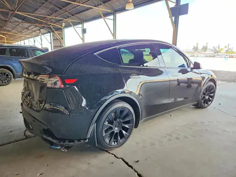2023 Tesla Model Y VIN 7SAYGAEE3PF669421 фото 3