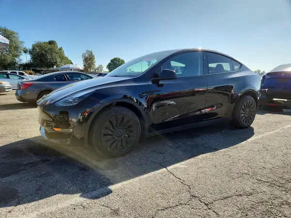 7SAYGDEE7PF944628 — 2023 Tesla Model Y, Задняя часть (Rear End), фото до ремонта