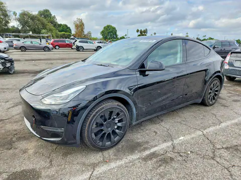 7SAYGDEE4PA118154 — 2023 Tesla Model Y, БОКОВАЯ ЧАСТЬ (Side), фото до ремонта