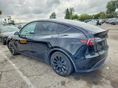 7SAYGDEE4PA118154 — 2023 Tesla Model Y, photo 2 from Copart 27.10.2026, Side