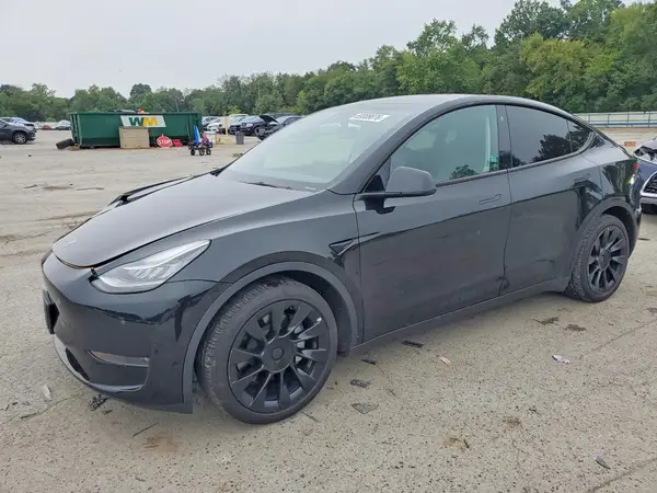 7SAYGDEE3PA025819 Tesla Model Y 2023 — uszkodzenie Przód, zdjęcie przed naprawą