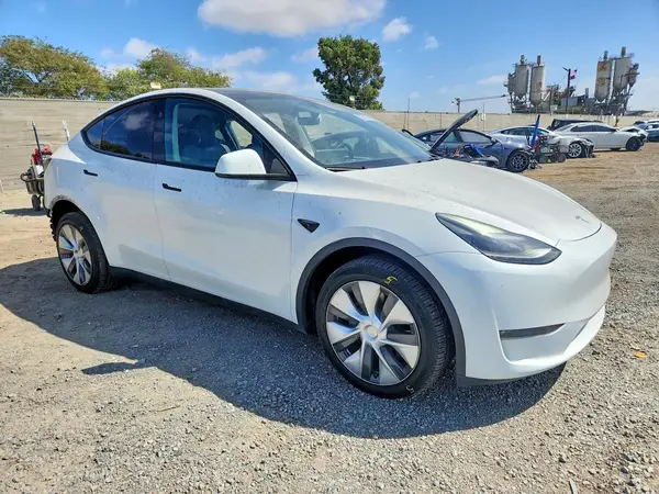 7SAYGDEE3PA188132 — 2023 Tesla Model Y, фото 4 с аукциона Copart, Задняя часть