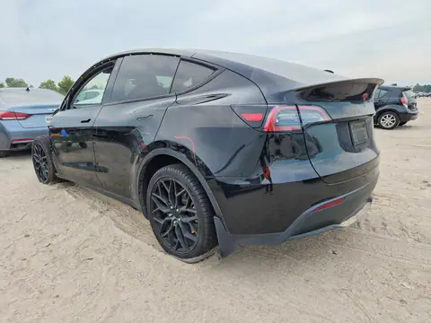 2023 TESLA MODEL Y VIN 7SAYGDEE5PA051807 фото 2