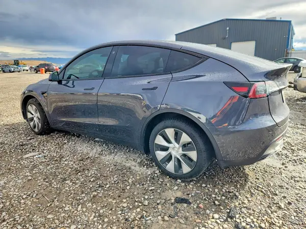 7SAYGDEE2PF615416 — 2023 Tesla Model Y, zdjęcie 2 z Copart, Przód