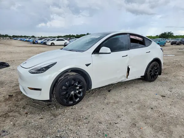 7SAYGDEE6PF854161 Tesla Model Y 2023 — დაზიანება გვერდითი ნაწილი, ფოტო შეკეთებამდე