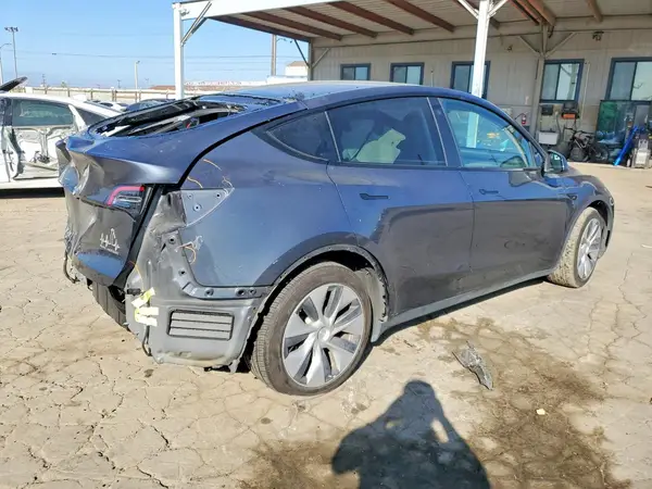 7SAYGDEE7PA023197 — 2023 Tesla Model Y, фото 3 с аукциона Copart, Задняя часть