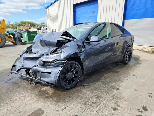 7SAYGDEE0PA110102 Tesla Model Y 2023 — повреждение Передняя часть, фото до ремонта