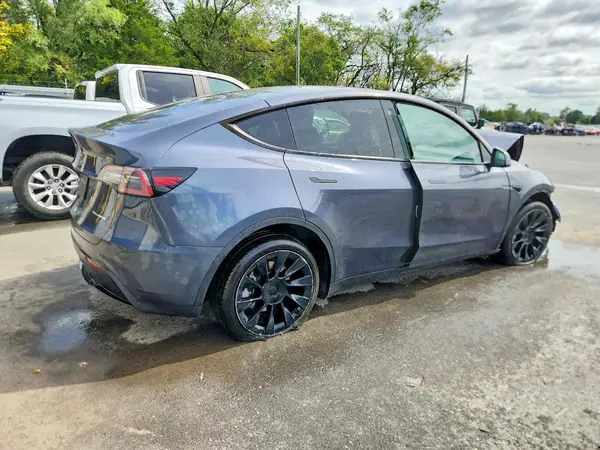 7SAYGDEE0PA110102 — 2023 Tesla Model Y, фото 3 с аукциона Copart 06.10.2026, Передняя часть